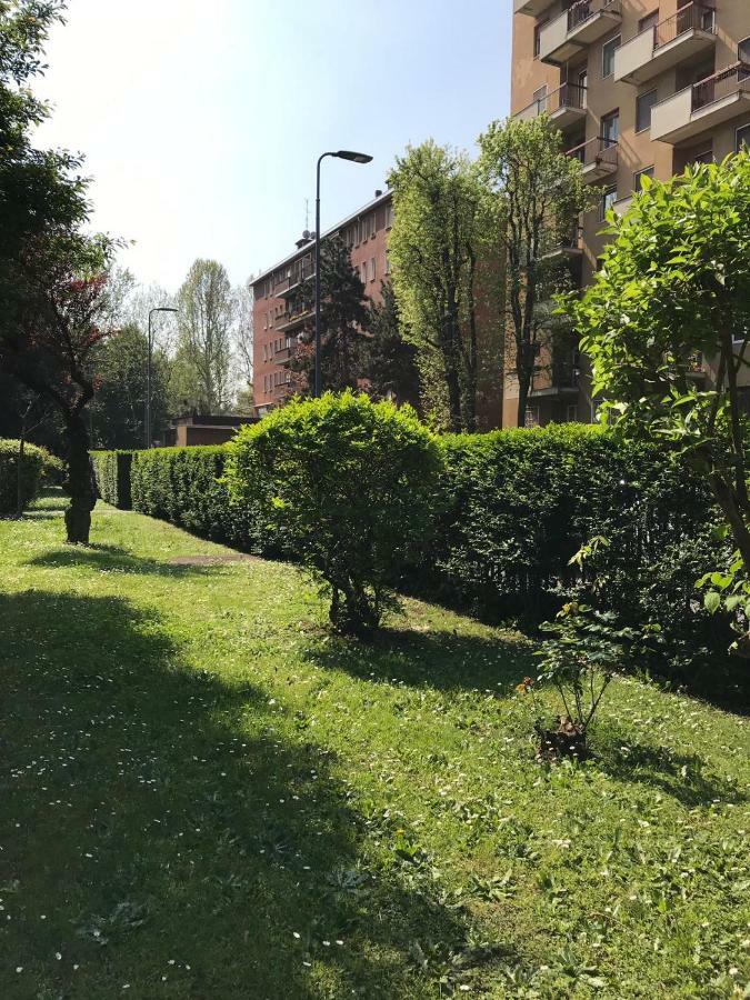 밀라노 Bright Flat With Shared Garden 아파트 외부 사진